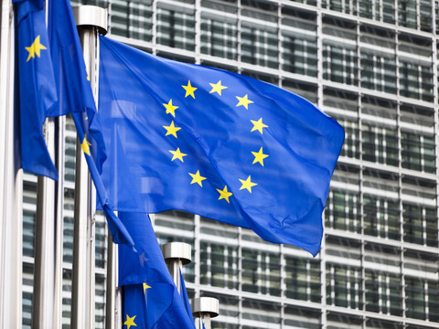 Bruxelles veut assouplir la réglementation du secteur bancaire