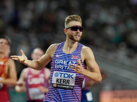 Josh Kerr bat le record du monde du mile à Londres