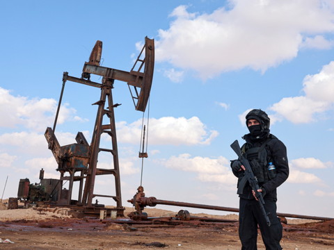 Le pétrole au plus haut depuis juin, au-dessus des 90 dollars