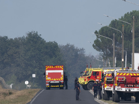 Lutte acharnée contre l'incendie du Var sur 2550 hectares