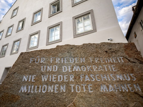 Dans la maison natale d'Hitler, l'Autriche ouvre un commissariat