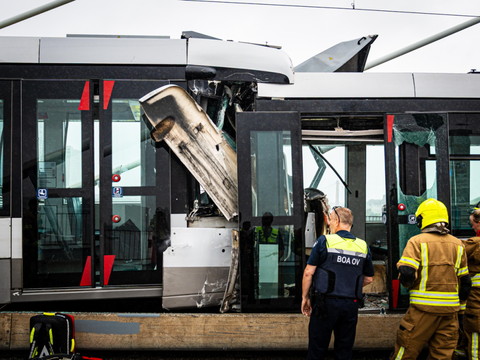 Deux trams en collision sur le pont Erasme à Rotterdam: 15 blessés