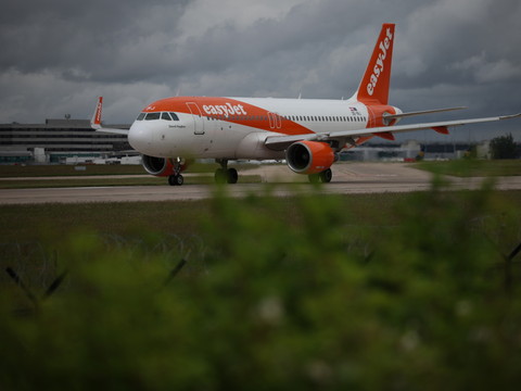 EasyJet: le bénéfice trimestriel chute de 70%