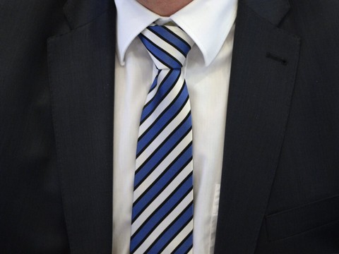 Le dernier fabricant suisse de cravates ferme boutique