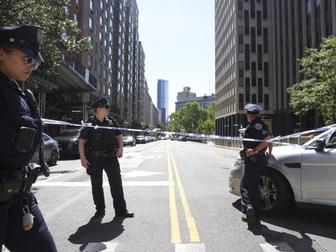New York: un homme criant 