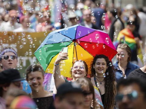 Le Pride Festival de Berne rassemble 10'000 participants