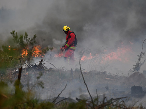 Plus de 325'000 réfugiés du feu en France et Espagne