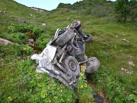 Chute d'une auto près d'un alpage st-gallois: deux jeunes tués