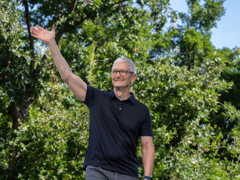 Apple: un trimestre record mais des prévisions qui déçoivent