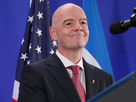 La Fifa retire son projet de société privée