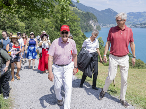 Guy Parmelin: les costumes montrent la diversité de la Suisse
