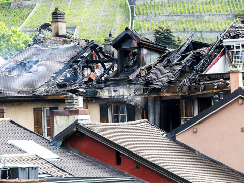 Aigle (VD): l'incendie de toitures au centre-ville est éteint