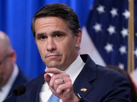 USA: Todd Blanche approuvé par la commission judiciaire du Sénat