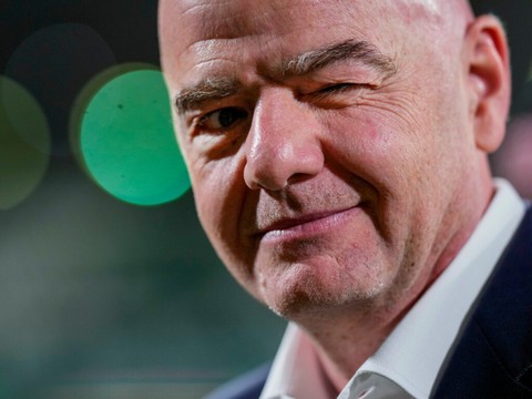 Fragilisé, Infantino se réunit avec des responsables de la FIFA