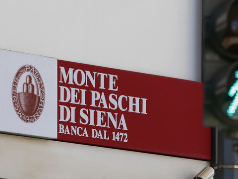 Monte di Paschi se défend face à l'offre hostile d'Intesa