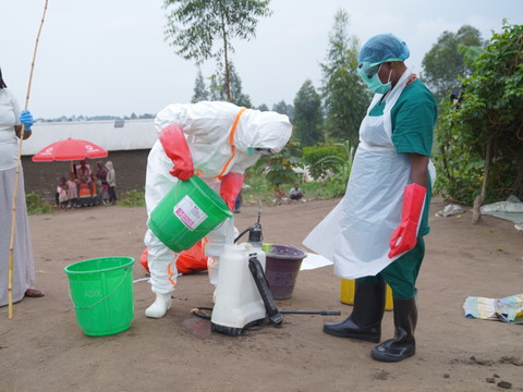 L'épidémie d'Ebola franchit le cap des 2000 morts en RDC