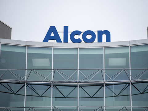 Alcon: un échec clinique a coûté 402 millions de dollars
