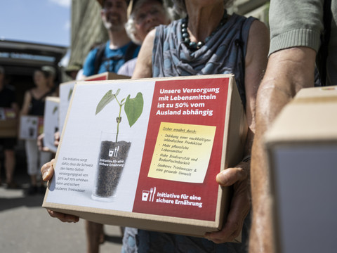 Guy Parmelin lance la campagne contre l'initiative alimentation