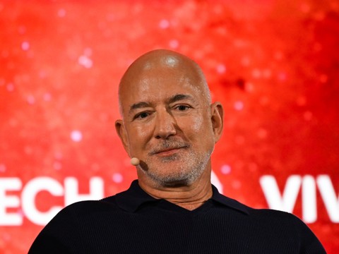 Jeff Bezos devient actionnaire minoritaire de Liverpool