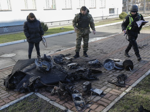 Des explosions à Kiev après une alerte aux missiles balistiques