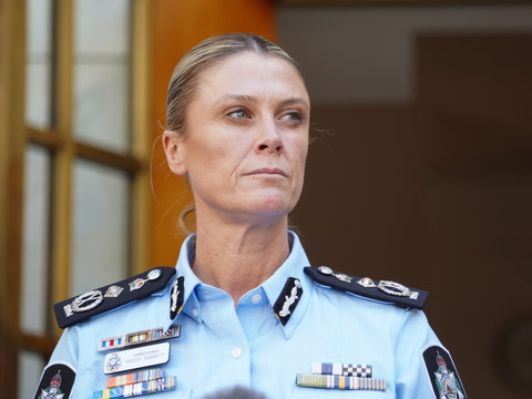 Un Russo-Australien inculpé pour ingérence étrangère