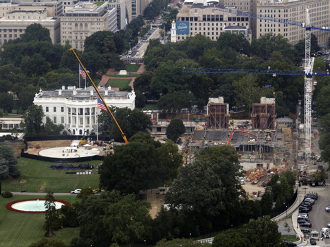 La cour suprême autorise l'érection de la salle de bal de Trump