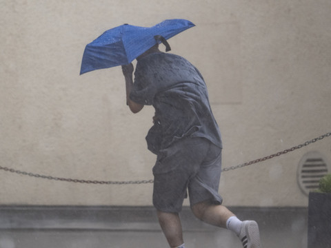 Violentes pluies en Espagne: au moins 11 blessés