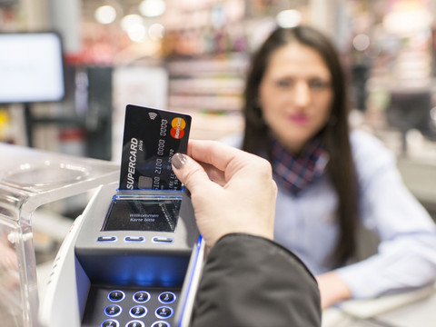 Bientôt possible de payer par carte, même sans connexion Internet