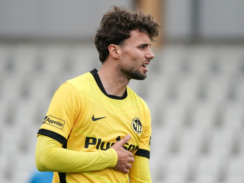 Males quitte YB pour le Widzew Lodz