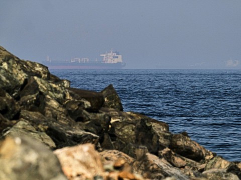 Un pétrolier touché par un 