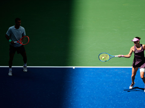 Belinda Bencic face à Serena Williams en double mixte