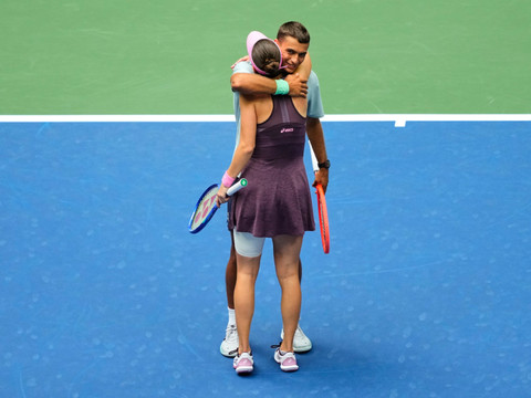 Bencic/Cobolli sortent Williams/Alcaraz et filent en demies
