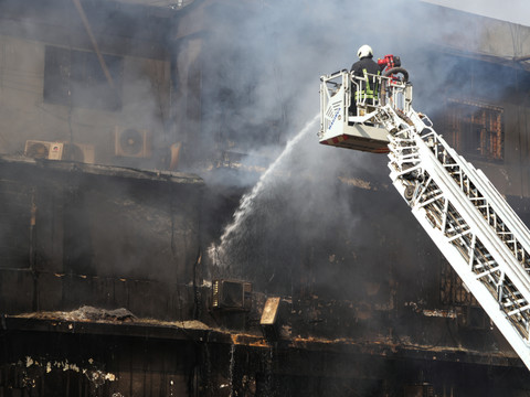 Incendie dans un hôpital d'Islamabad: 14 nourrissons tués