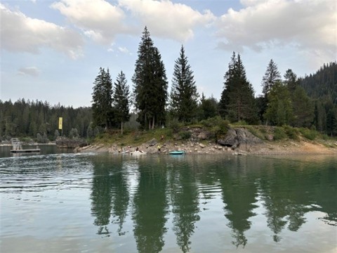 Un touriste anglais de 17 ans se noie dans le lac de Cauma