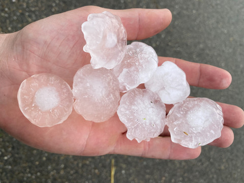 Orages et grêle frappent le nord-ouest de la Suisse