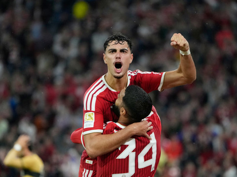 Le Bayern fesse Stuttgart
