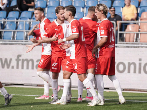 Une première victoire pour le nléo-promu