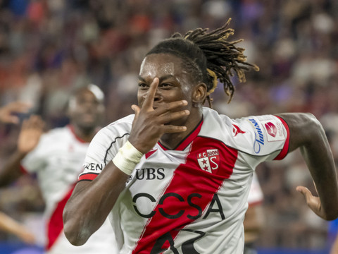 Sion renverse Bâle, Servette battu à la 94e