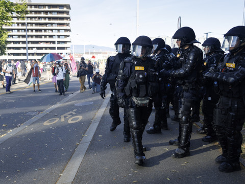 Nasse après la manif No G7: le début était licite, selon le canton