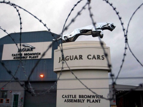 Jaguar Land Rover supprime 4000 postes