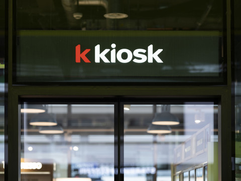 Valora confie l'exploitation des kiosques automatiques à Boostbar