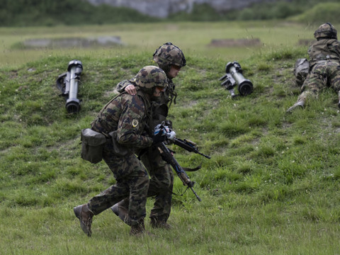 Les militaires suisses en moins bonne forme physique
