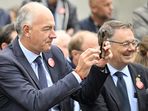 Valais: le Parlement ne veut plus d'un conseiller d'Etat itinérant