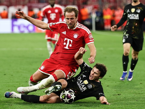 Le Bayern lance sa quête de titre, United fait son retour