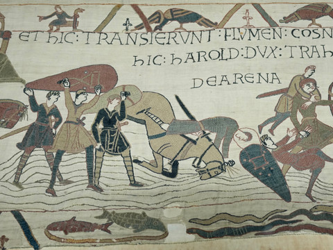 Foule à l'exposition de la tapisserie de Bayeux à Londres