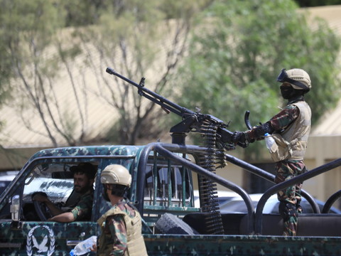 Attaque des rebelles yéménites houthis: deux blessés selon Riyad