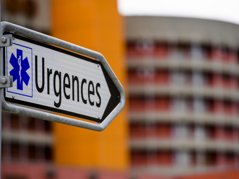 Les sénateurs refusent une taxe pour désengorger les urgences