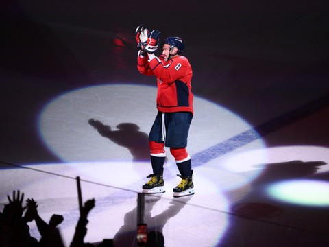 NHL: La star Ovechkin critiquée pour son soutien à Poutine