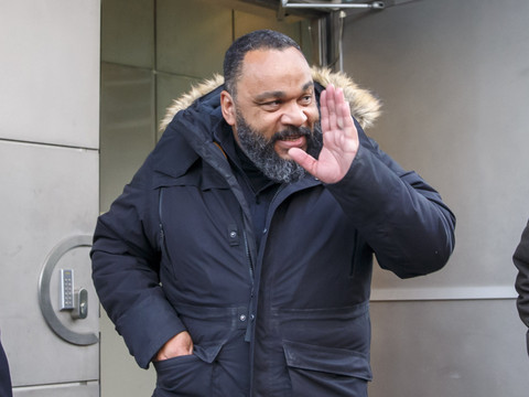 France: le polémiste Dieudonné condamné pour apologie du terrorisme