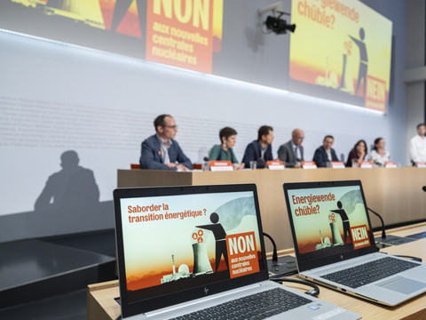 Plus de 125'000 signatures récoltées contre le retour du nucléaire